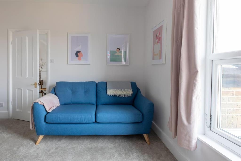 Apartment Large Two Bedroom In Cliftonville Margate