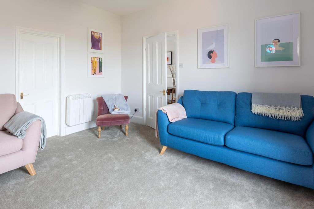 Large Two Bedroom In Cliftonville Apartment